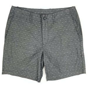 Calvin Klein Men's 100% Cotton 7" Inseam Flat Front Shorts